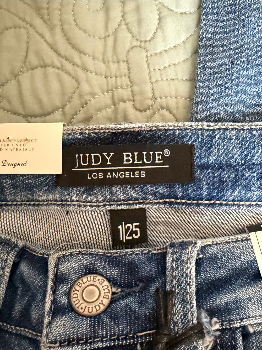 Judy Blue Size 1/25 High Rise Slim Fit Distressed Raw Hem Jeans NWT - Picture 10 of 15